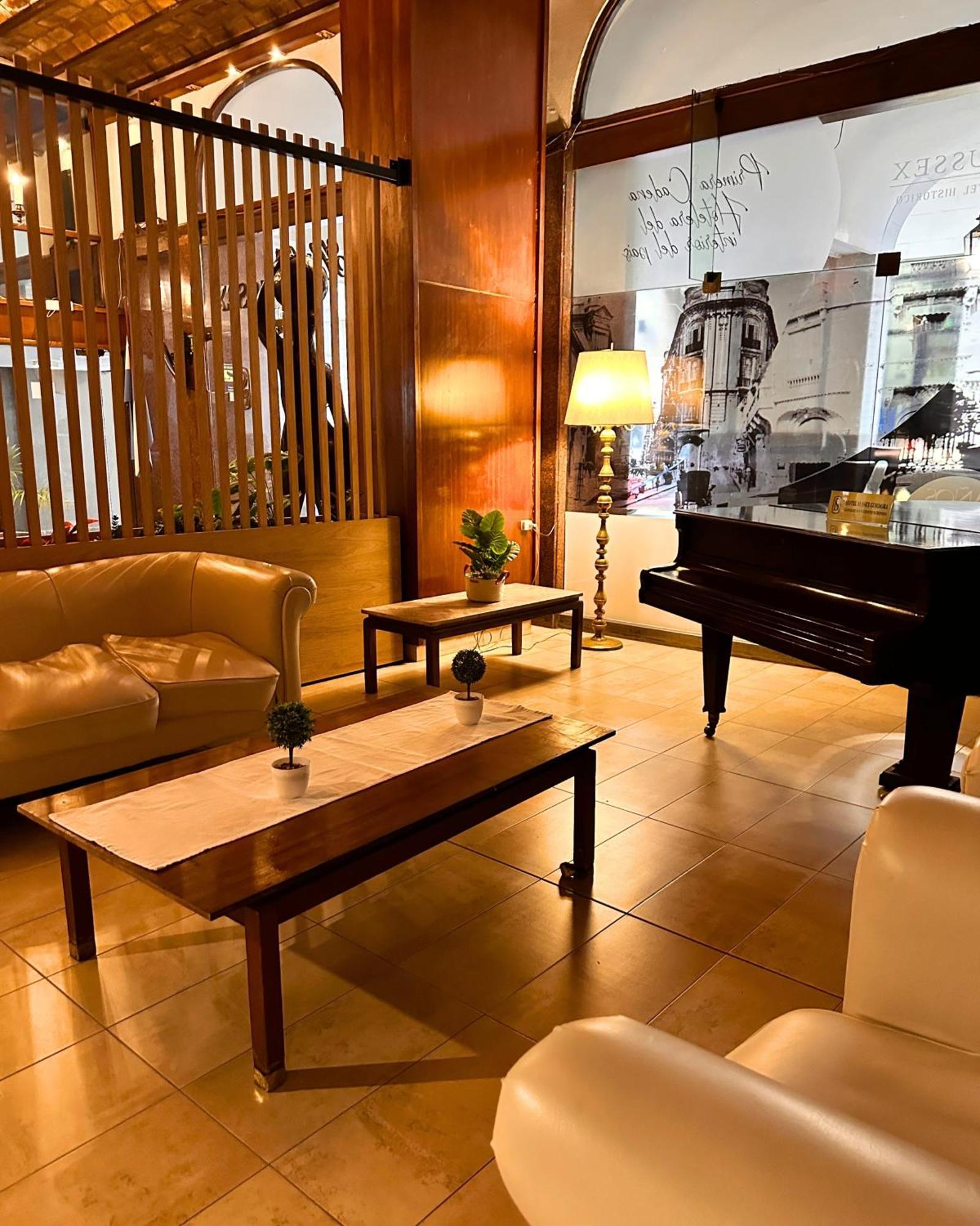 Hotel Sussex Кордова Екстер'єр фото